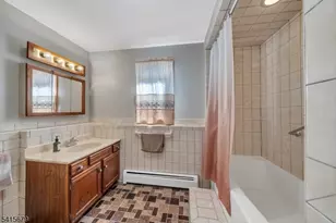 191 Pershing Rd, Clifton, NJ 07013 - Photo 16
