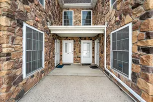 123 Chariot Ct, Piscataway Township, NJ 08854 - Photo 22