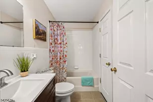 123 Chariot Ct, Piscataway Township, NJ 08854 - Photo 20