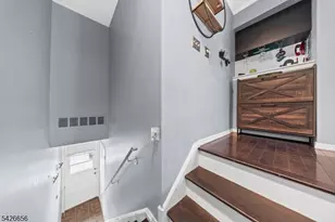 44 Judson St, Edison, NJ 08837 - Photo 2