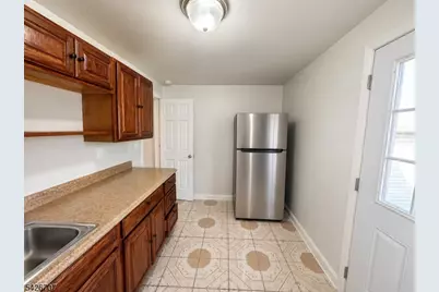 119 N 11th St #2, Newark, NJ 07107 - Photo 2
