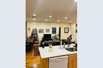 385 George St #2B, New Brunswick, NJ 08901 - Photo 6