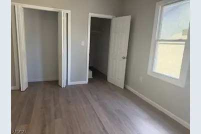 37 Mapes Ave, Newark, NJ 07112 - Photo 4