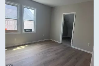 37 Mapes Ave, Newark, NJ 07112 - Photo 2