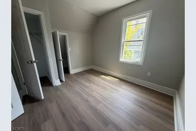 37 Mapes Ave, Newark, NJ 07112 - Photo 8