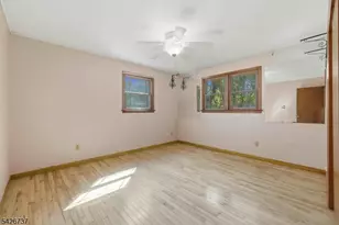 117 Linaberry Rd, Knowlton Township, NJ 07832 - Photo 18