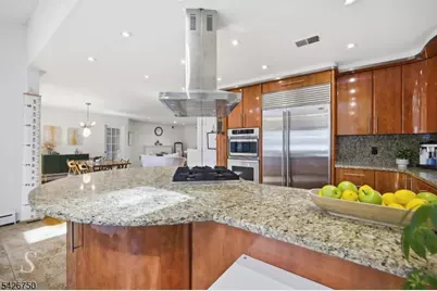 5 Franciscan Way, Fair Lawn, NJ 07410 - Photo 10
