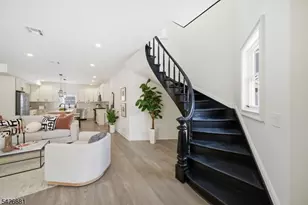 28 1/2 Irving St, Montclair, NJ 07042 - Photo 2