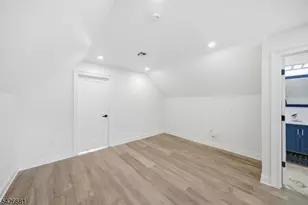 28 1/2 Irving St, Montclair, NJ 07042 - Photo 26