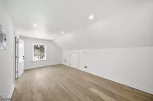 28 1/2 Irving St, Montclair, NJ 07042 - Photo 22