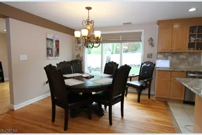 7 Stuart St, Waldwick, NJ 07463 - Photo 6