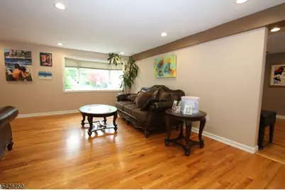 7 Stuart St, Waldwick, NJ 07463 - Photo 20