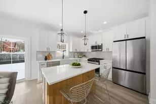 28 Irving St, Montclair, NJ 07042 - Photo 10