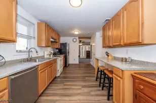 53 Susquehanna St, Franklin, NJ 07416 - Photo 4