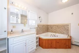 53 Susquehanna St, Franklin, NJ 07416 - Photo 12