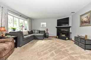 48 Maple Ave, Montville Township, NJ 07058 - Photo 2