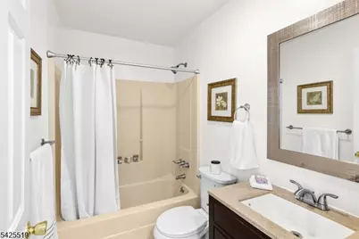 22 Orchard St, Summit, NJ 07901 - Photo 12