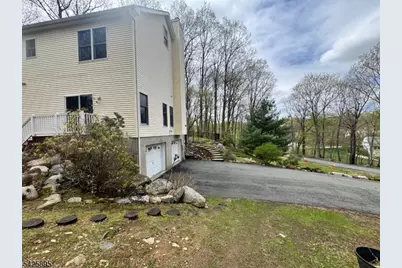 32 Saint Bernards Rd, Rockaway Township, NJ 07885 - Photo 30