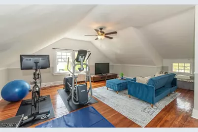 104 Gates Ave, Montclair, NJ 07042 - Photo 42