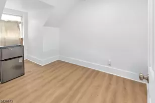 44 Farley Ave, Newark, NJ 07108 - Photo 8