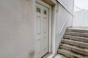 28 Davis St, Harrison, NJ 07029 - Photo 6