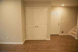 28 Davis St, Harrison, NJ 07029 - Photo 10