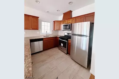 28 Davis St, Harrison, NJ 07029 - Photo 12