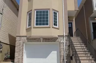 28 Davis St, Harrison, NJ 07029 - Photo 1