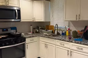 28 Burgess Pl, Passaic, NJ 07055 - Photo 4