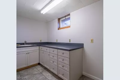 169 E Mountain Rd, Hillsborough Township, NJ 08844 - Photo 6