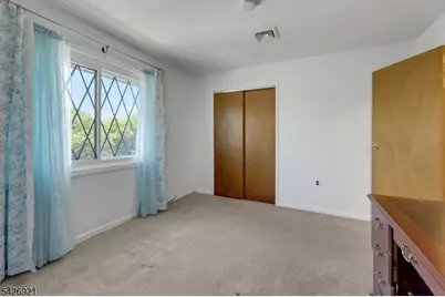 846 Riverside Ave #202, Lyndhurst Township, NJ 07071 - Photo 24