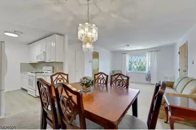 846 Riverside Ave #202, Lyndhurst Township, NJ 07071 - Photo 14