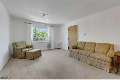 846 Riverside Ave #202, Lyndhurst Township, NJ 07071 - Photo 16