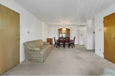 846 Riverside Ave #202, Lyndhurst Township, NJ 07071 - Photo 18