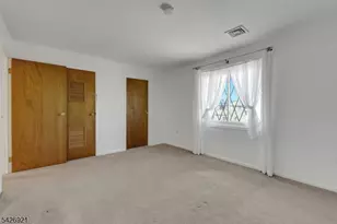 846 Riverside Ave, Lyndhurst Township, NJ 07071 - Photo 24