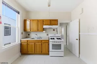 1602 Bayview Ave, Hillside, NJ 07205 - Photo 14