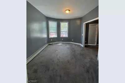 23 Elliott St, Newark, NJ 07104 - Photo 4