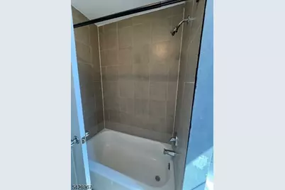 23 Elliott St, Newark, NJ 07104 - Photo 18