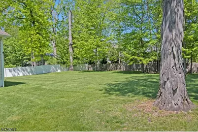 15 Wilson Dr, Berkeley Heights Township, NJ 07922 - Photo 8