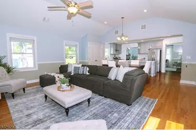 15 Wilson Dr, Berkeley Heights Township, NJ 07922 - Photo 24