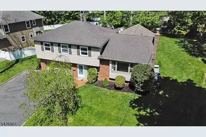 15 Wilson Dr, Berkeley Heights Township, NJ 07922 - Photo 1