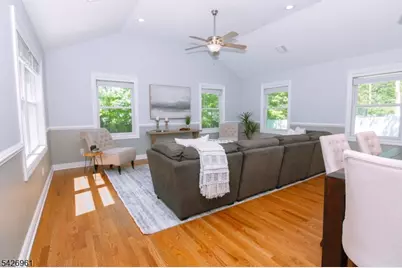 15 Wilson Dr, Berkeley Heights Township, NJ 07922 - Photo 20