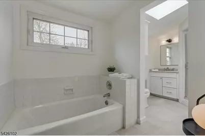 8-10 Lessing Rd, West Orange Township, NJ 07052 - Photo 22