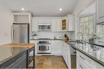 8-10 Lessing Rd, West Orange Township, NJ 07052 - Photo 8