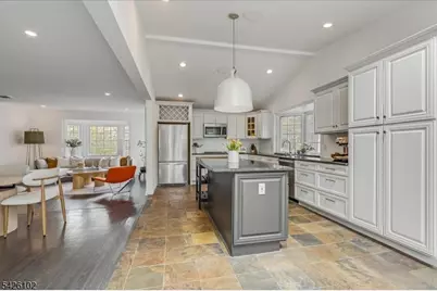 8-10 Lessing Rd, West Orange Township, NJ 07052 - Photo 6