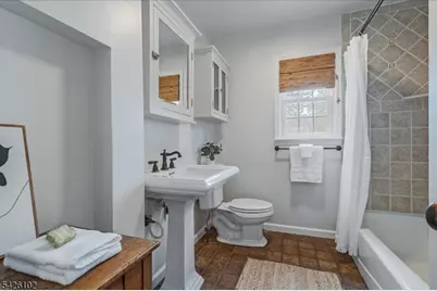 8-10 Lessing Rd, West Orange Township, NJ 07052 - Photo 14