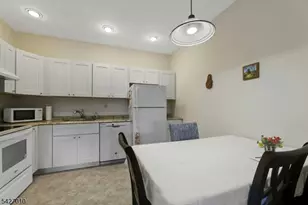 6412 Richmond Rd, West Milford, NJ 07480 - Photo 14