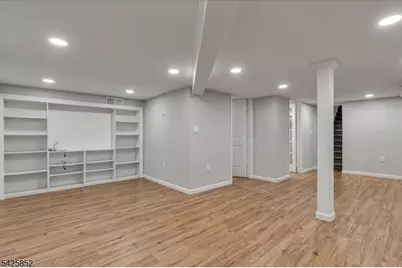 754 Dixie Ln, Plainfield, NJ 07062 - Photo 18