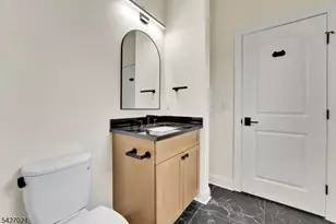 182 A East 25th St, Paterson, NJ 07514 - Photo 18