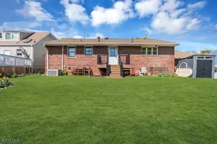 25 Columbia Ave, Nutley, NJ 07110 - Photo 34